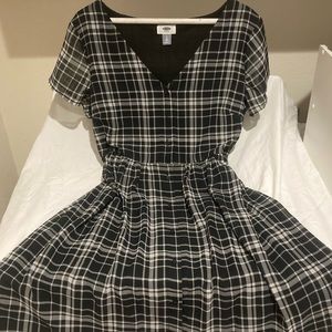 💐Old Navy Plaid V-Neck Button-Down Dress